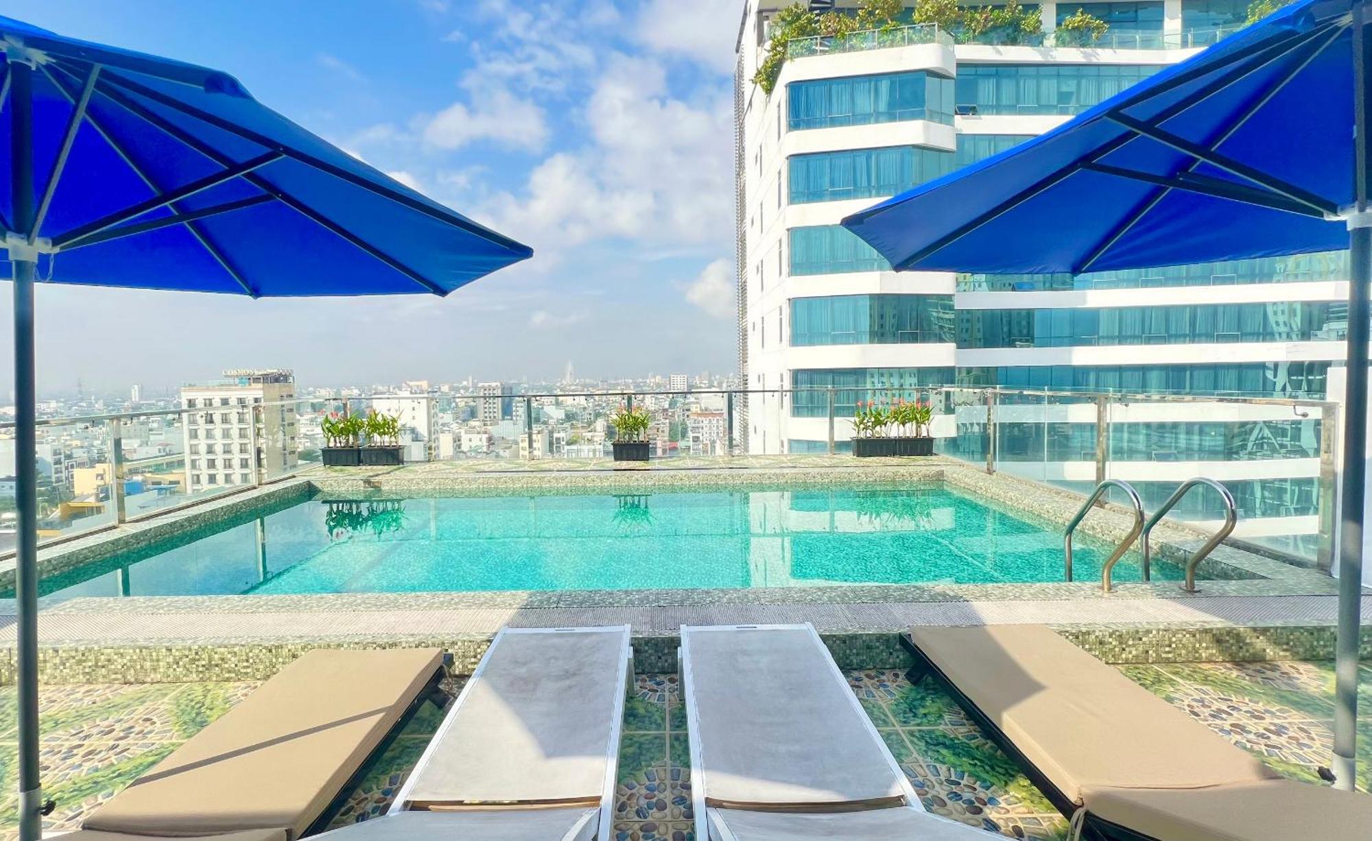 Palazzo Luxury Hotel Дананг Экстерьер фото